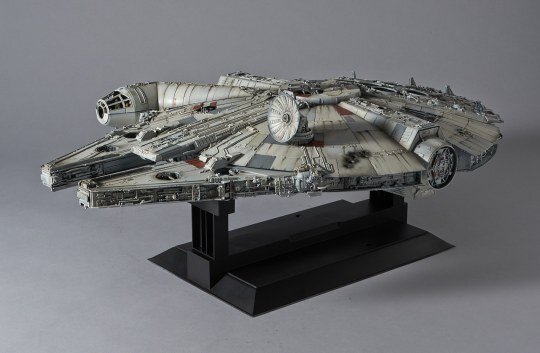 Revell, 1206, BANDAI, Millennium, Falcon, Perfect, Grade, Bandai, Modellbausatz, Star, Wars, Flugzeug, Raumschiff, Transport, Fahrzeug