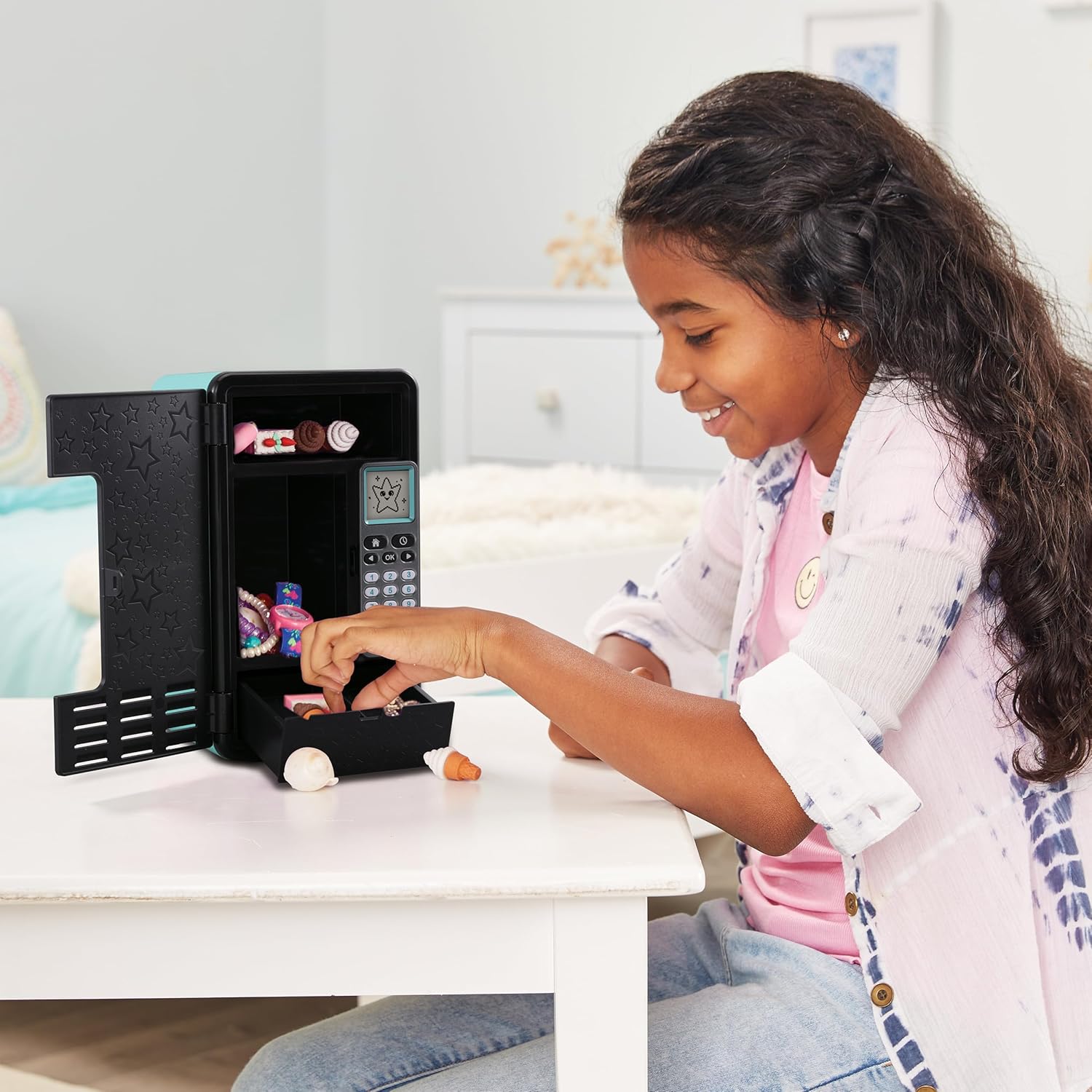 VTech Kidisecrets Traumtresor black Kunststoff-Safe mit Zahlencode, 6 Spiel-Modi, Uhrfunktionen, LCD-Display, 3 Lieder & 10 Melodien, Aufkleber, kindersicher, ab 6 J.,