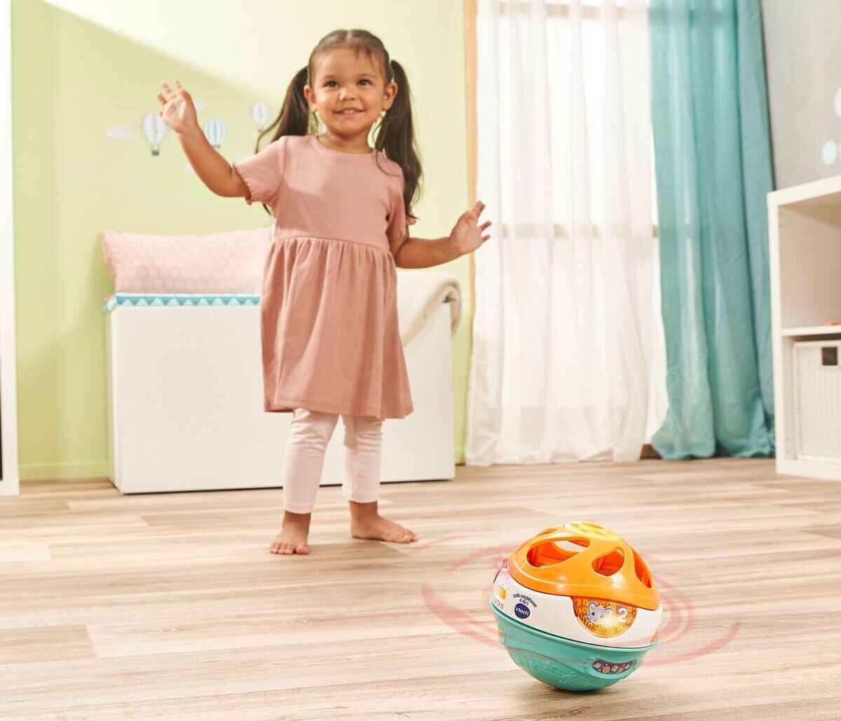 VTech 3-in-1 Magischer Musikball Spielball, Roll-Saunduhr und Trommel in einem; rollt selbst, LED-Tasten mit Sätzen, 4 Lieder & 12 Melodien, fördert Bewegung, Zahlen & Farben, ab 9-36 Monaten,