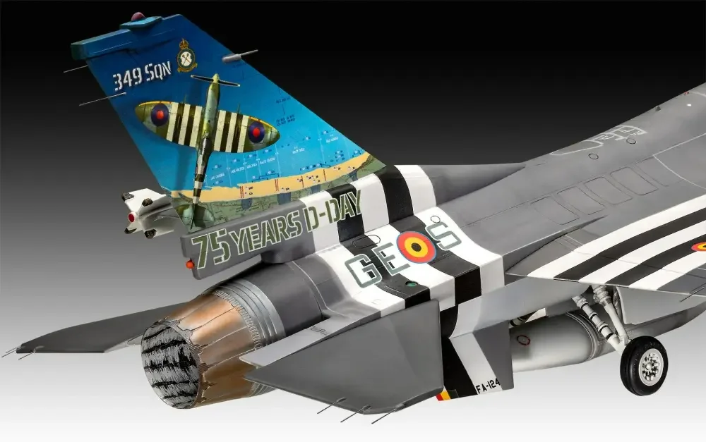 Revell 03802 F-16 Falcon - 50th Anniversary Modell 1:32